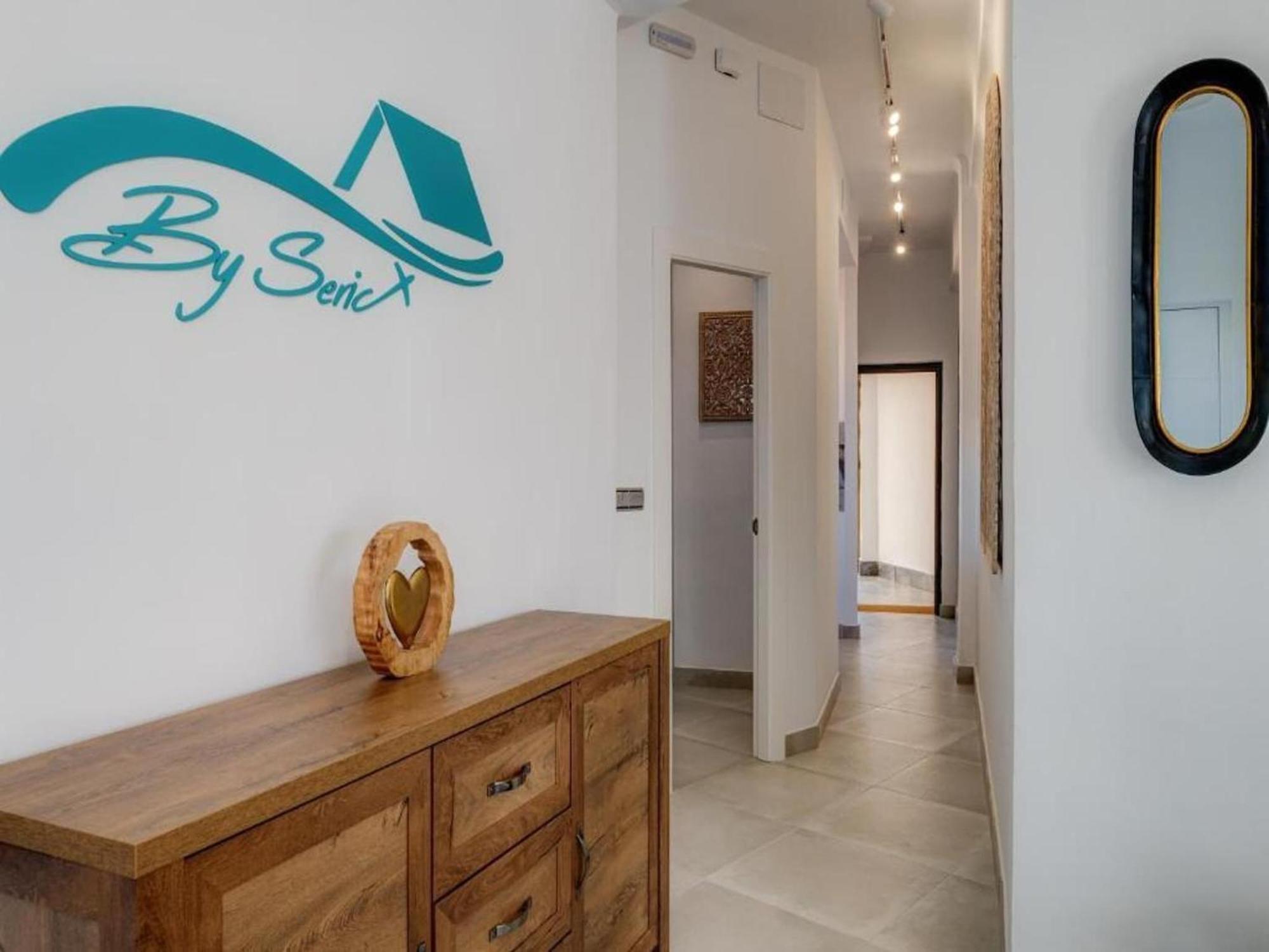 Faro's Atico Tribuna Apartment *